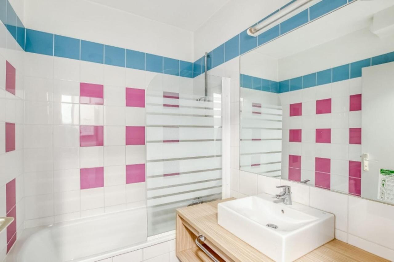 Flat With Swimming Pool Near The Beach Sanary-sur-Mer Ngoại thất bức ảnh